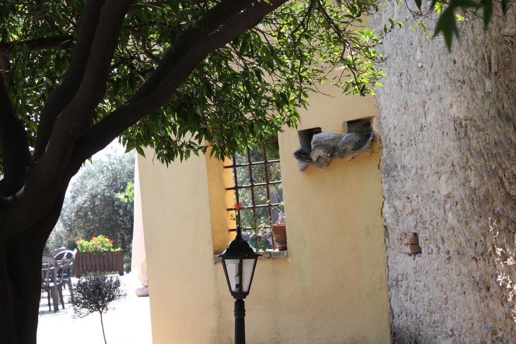 Azienda Agrituristica Biologica Il Querceto Santa Severina Exteriör bild