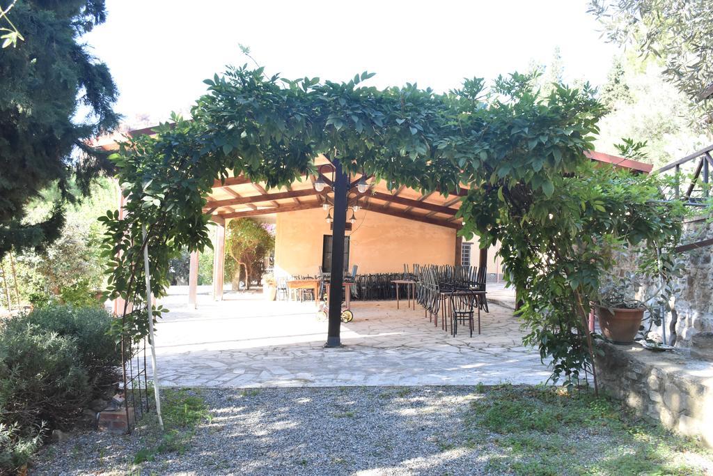 Azienda Agrituristica Biologica Il Querceto Santa Severina Exteriör bild